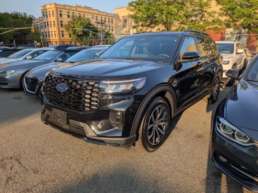 2025 Ford Explorer ST-Line 4WD photo