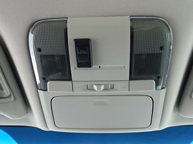 2010 Subaru Legacy 2.5i Premium photo