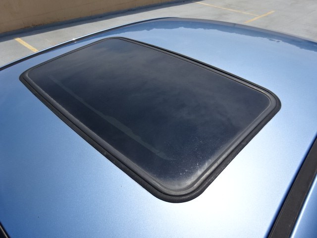 2010 Subaru Legacy 2.5i Premium photo