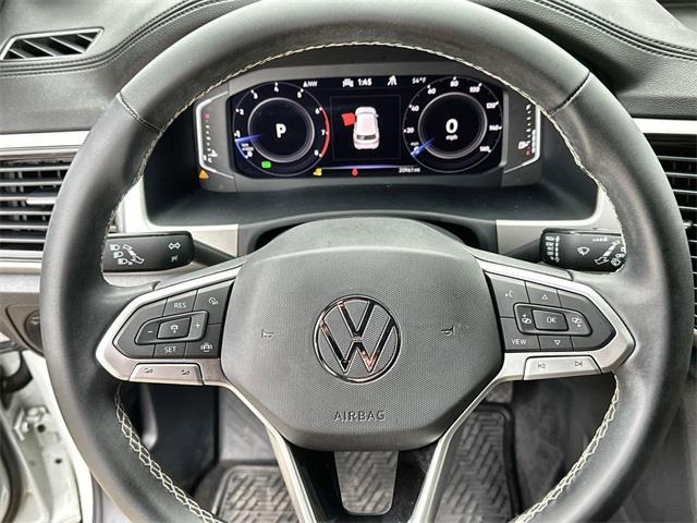 2022 Volkswagen Atlas Cross Sport 2.0T SE w/Technology photo