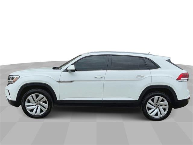 2022 Volkswagen Atlas Cross Sport 2.0T SE w/Technology photo