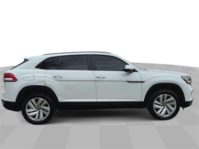 2022 Volkswagen Atlas Cross Sport 2.0T SE w/Technology photo