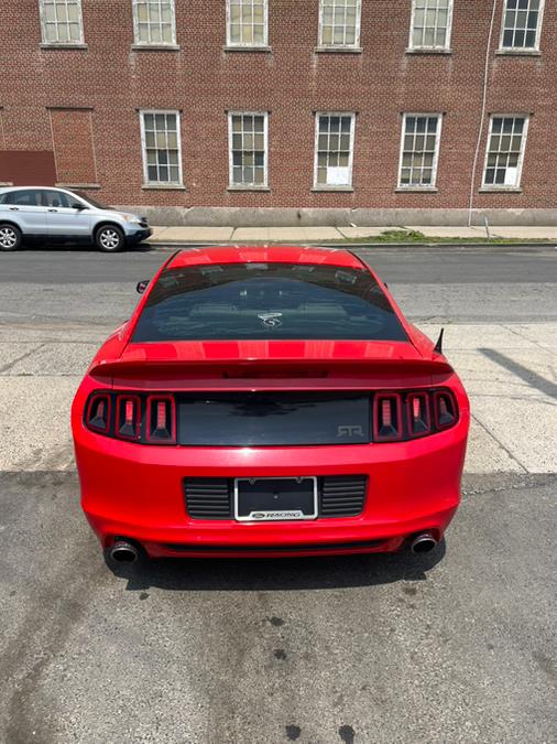 2013 Ford Mustang V6 photo
