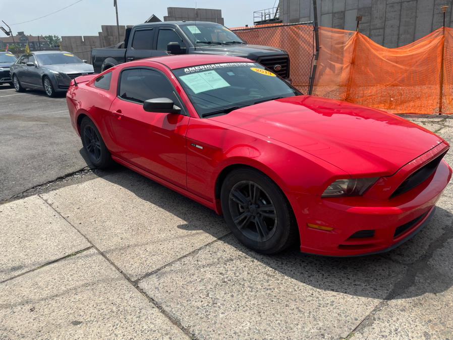 2013 Ford Mustang V6 photo