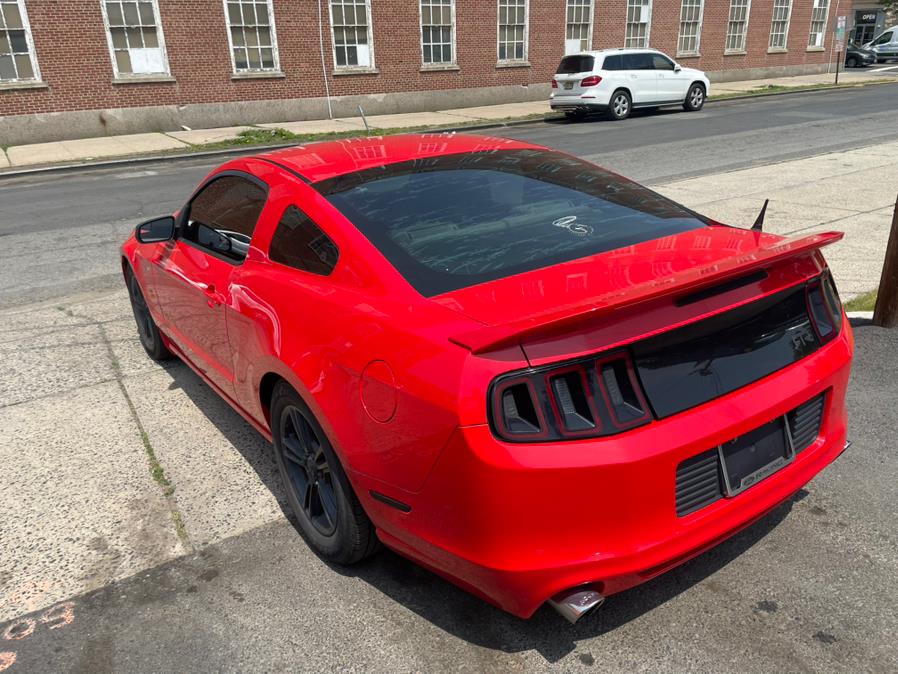2013 Ford Mustang V6 photo