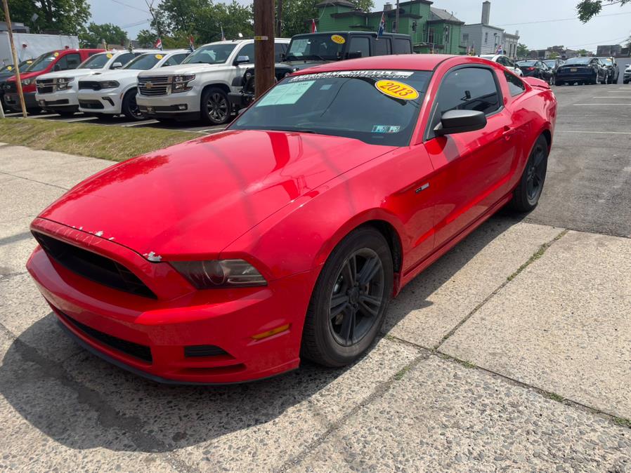 2013 Ford Mustang V6 photo