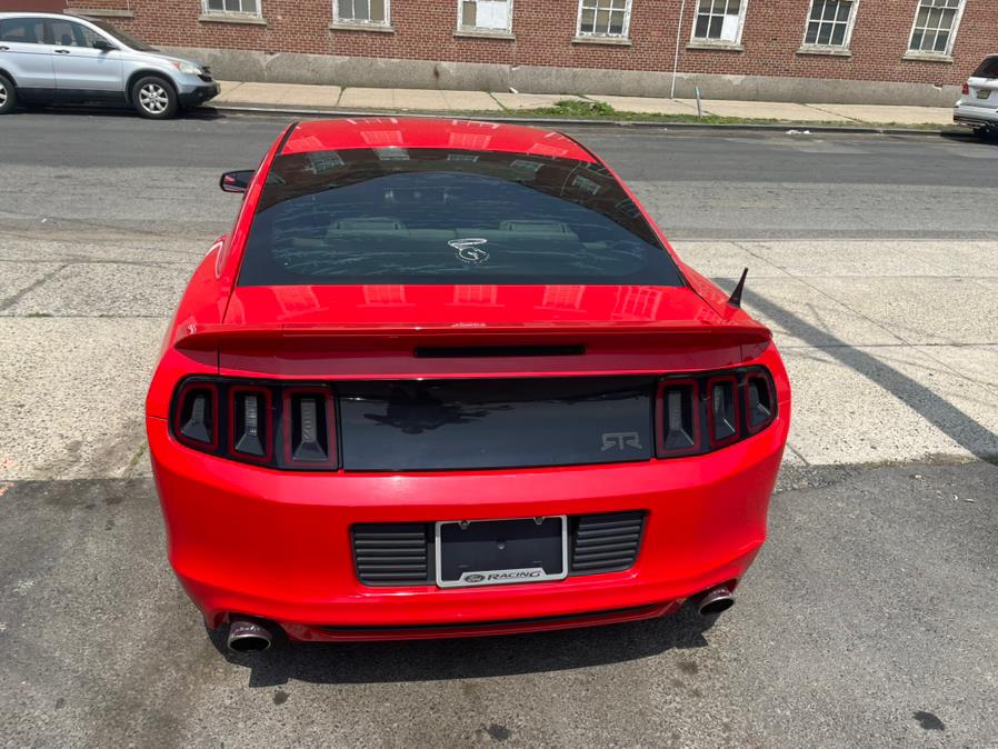 2013 Ford Mustang V6 photo