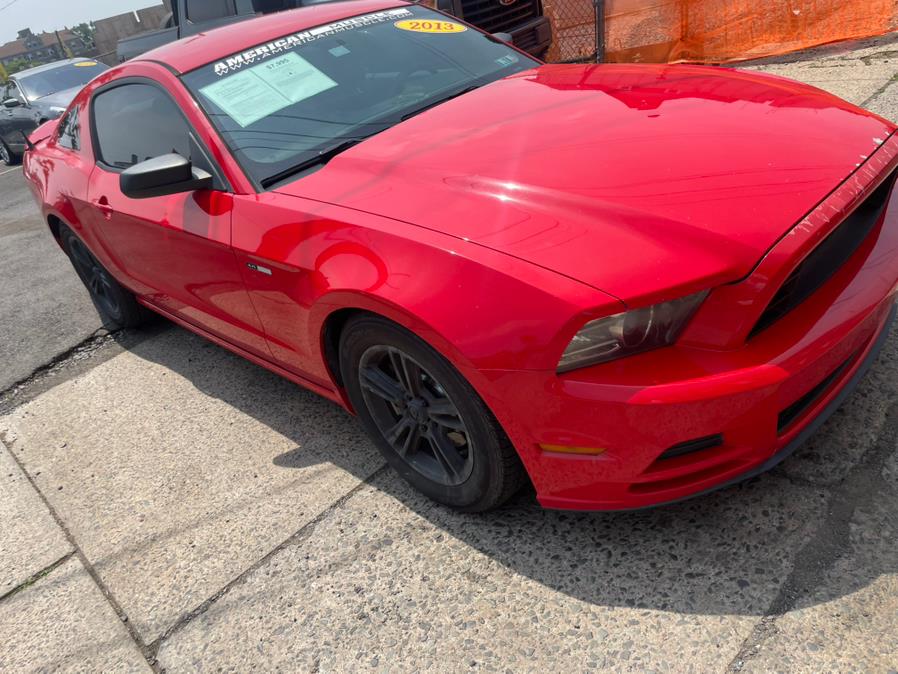 2013 Ford Mustang V6 photo