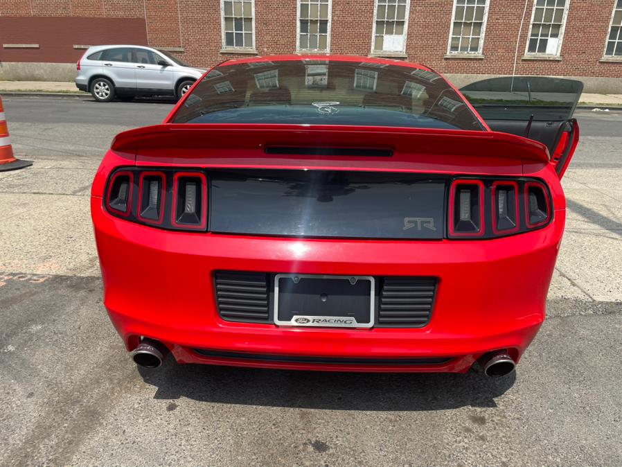 2013 Ford Mustang V6 photo