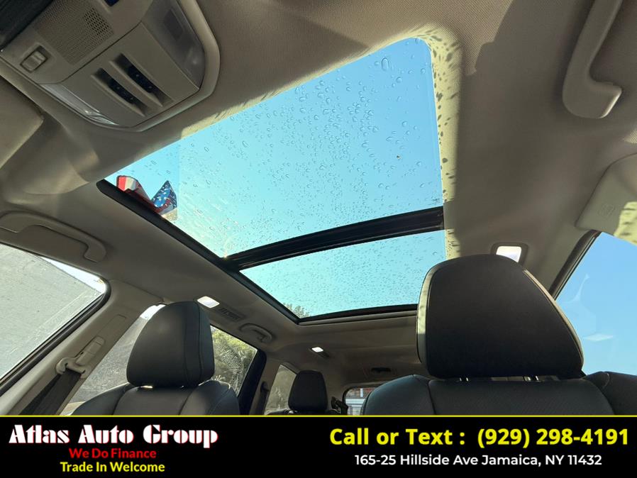 2023 Subaru Ascent Touring 7-Passenger photo