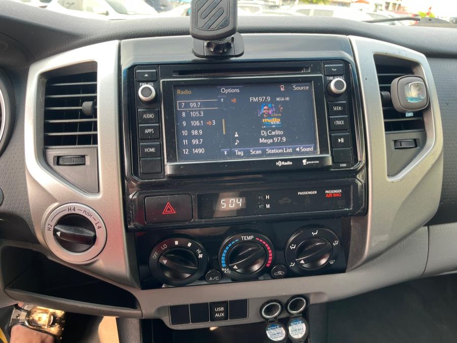 2014 Toyota Tacoma V6 photo