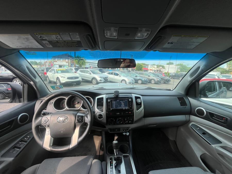 2014 Toyota Tacoma V6 photo
