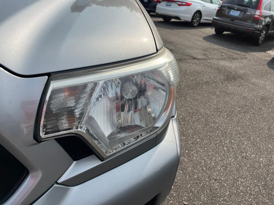 2014 Toyota Tacoma V6 photo