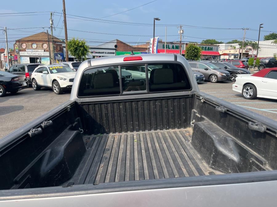 2014 Toyota Tacoma V6 photo