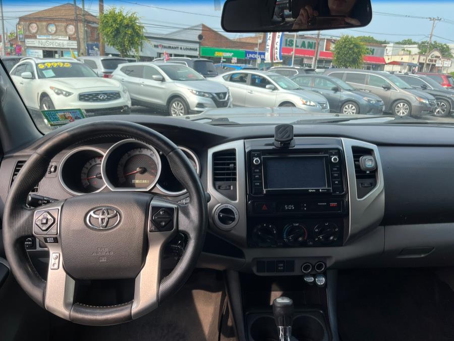 2014 Toyota Tacoma V6 photo