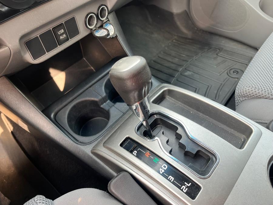 2014 Toyota Tacoma V6 photo