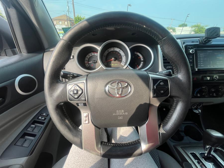 2014 Toyota Tacoma V6 photo