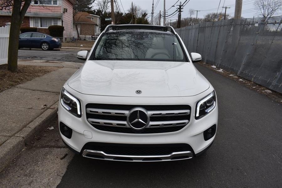 2021 Mercedes-Benz GLB GLB 250 photo