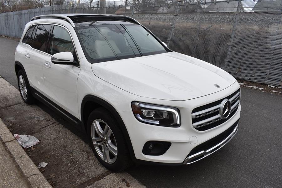 2021 Mercedes-Benz GLB GLB 250 photo
