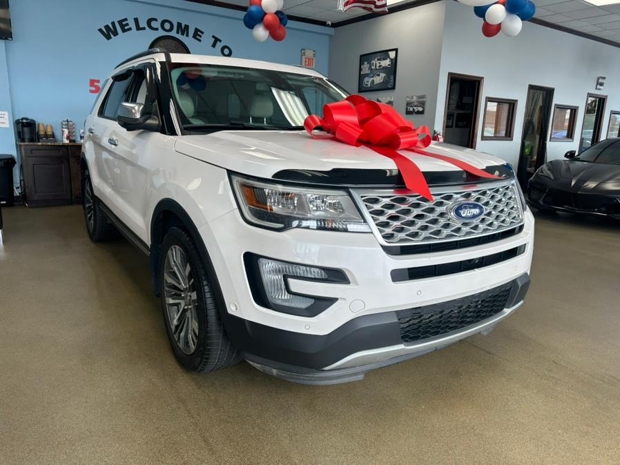 2017 Ford Explorer Platinum 4WD photo