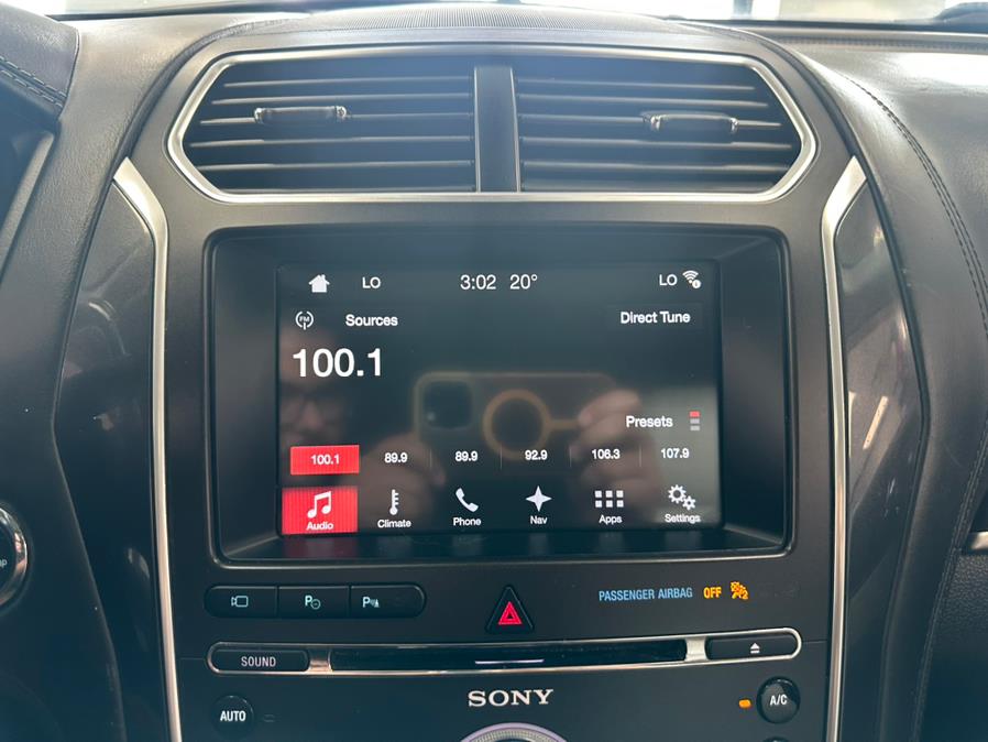 2017 Ford Explorer Platinum 4WD photo