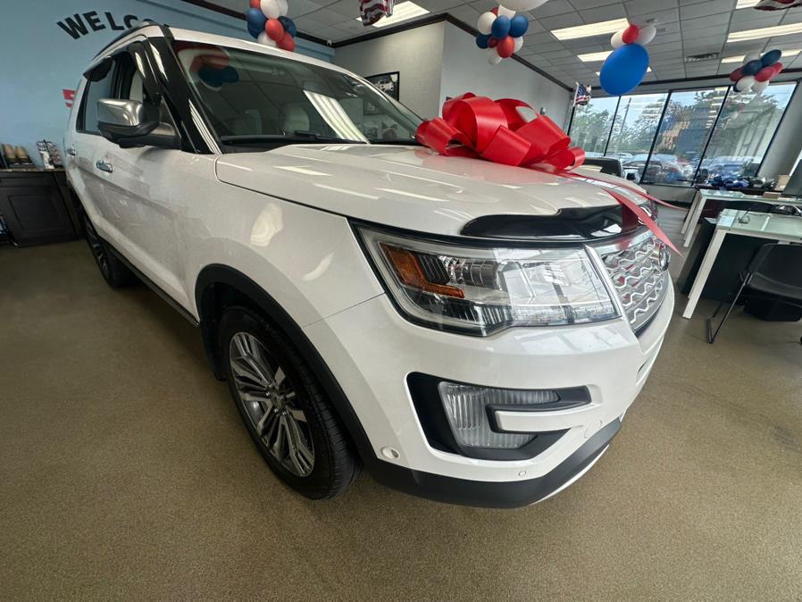 2017 Ford Explorer Platinum 4WD photo