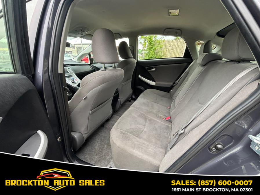 2013 Toyota Prius One photo
