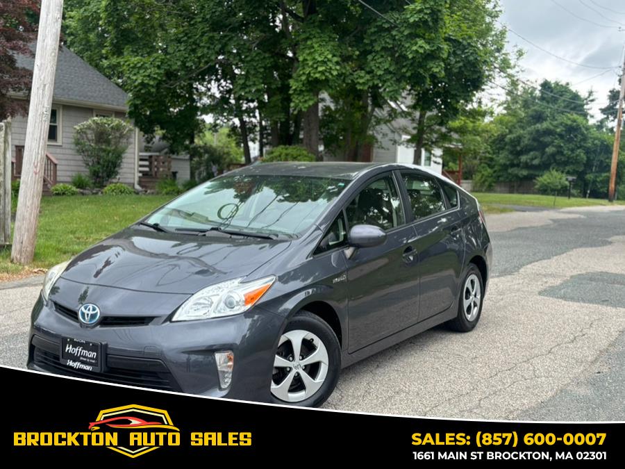 2013 Toyota Prius One photo