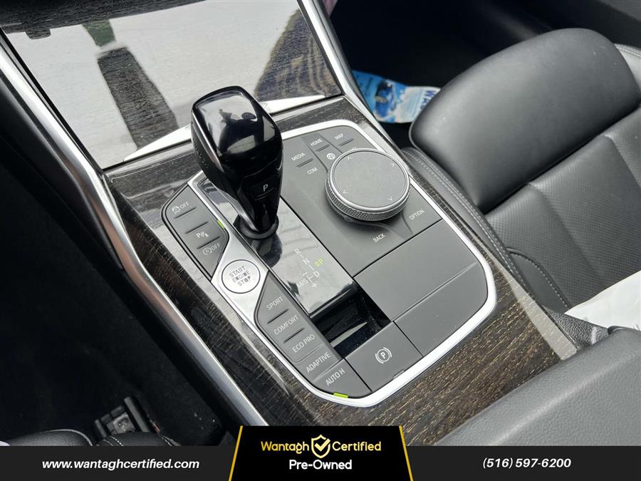 2022 BMW 3-Series 330i Sedan North America photo