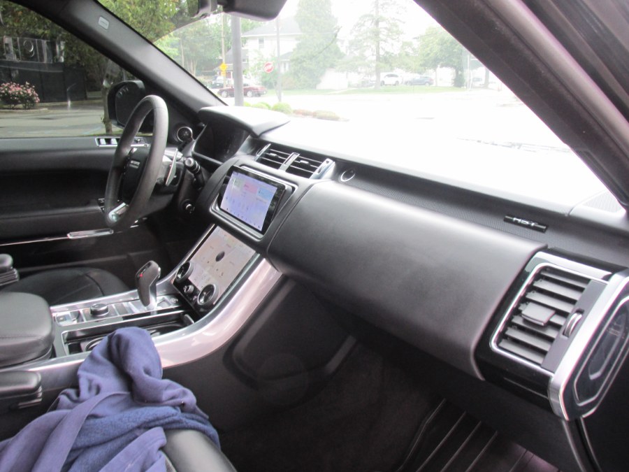 2022 Land Rover Range Rover Sport Turbo i6 MHEV HST photo