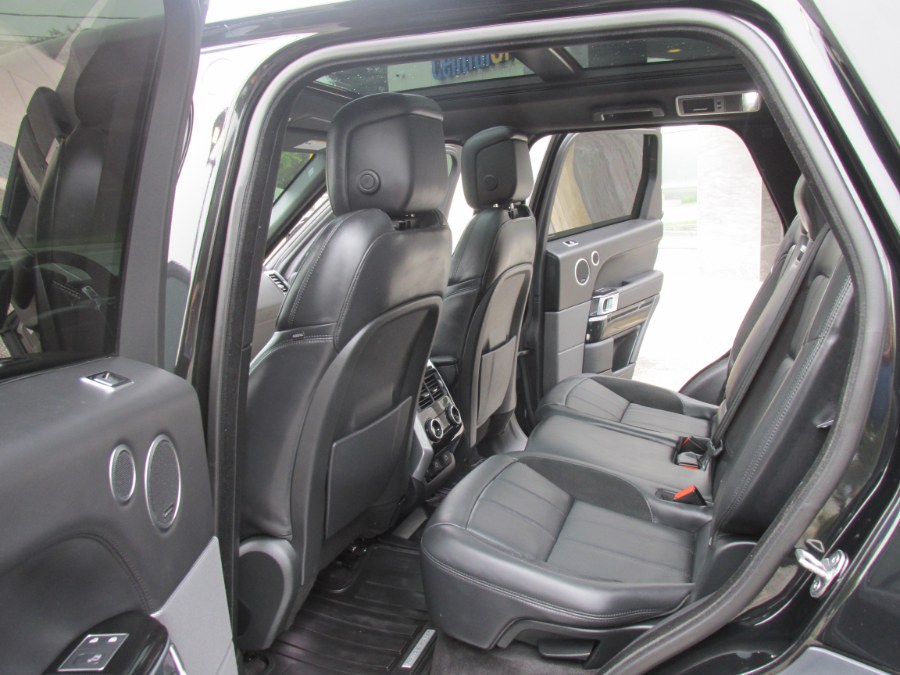 2022 Land Rover Range Rover Sport Turbo i6 MHEV HST photo