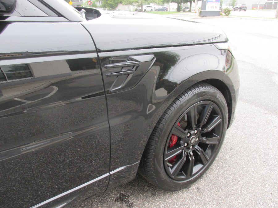 2022 Land Rover Range Rover Sport Turbo i6 MHEV HST photo