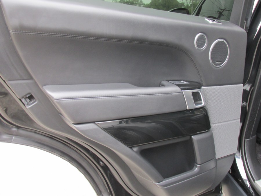 2022 Land Rover Range Rover Sport Turbo i6 MHEV HST photo