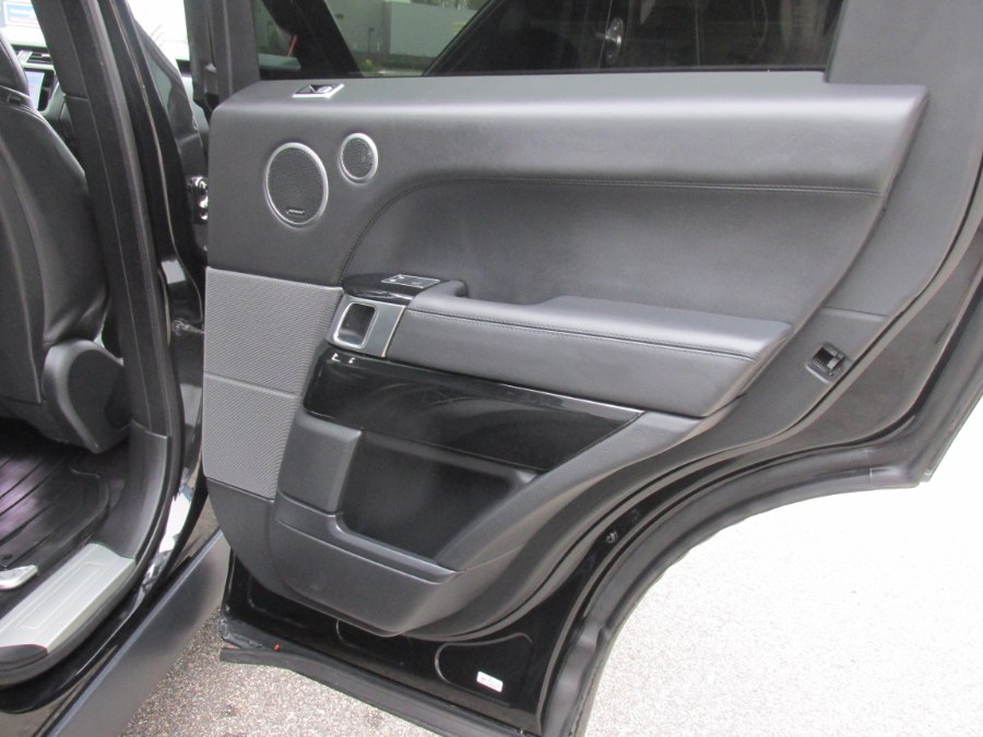 2022 Land Rover Range Rover Sport Turbo i6 MHEV HST photo