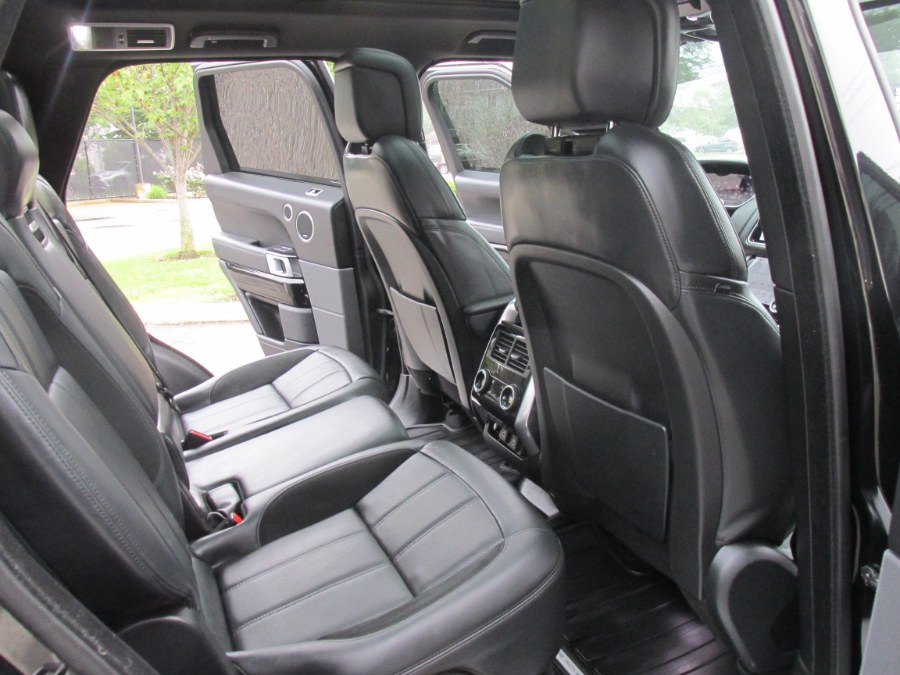 2022 Land Rover Range Rover Sport Turbo i6 MHEV HST photo