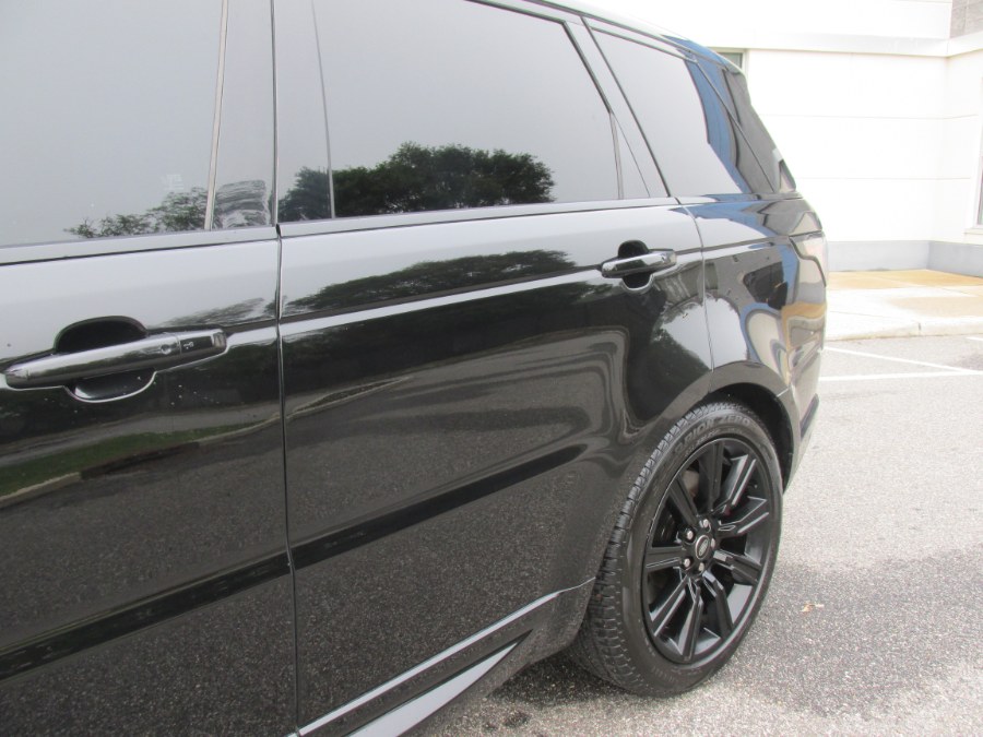 2022 Land Rover Range Rover Sport Turbo i6 MHEV HST photo