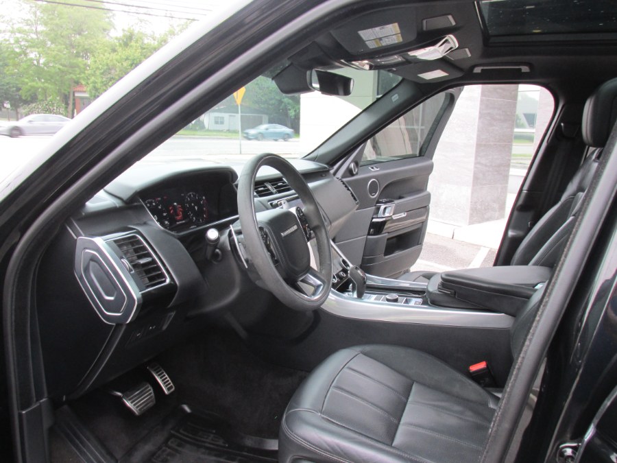 2022 Land Rover Range Rover Sport Turbo i6 MHEV HST photo