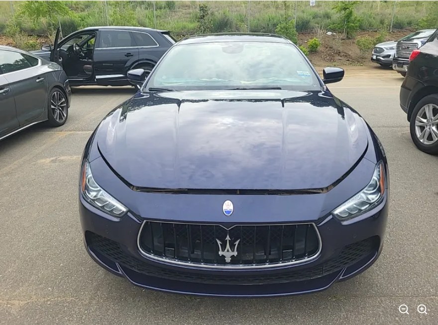 2017 Maserati Ghibli photo 2