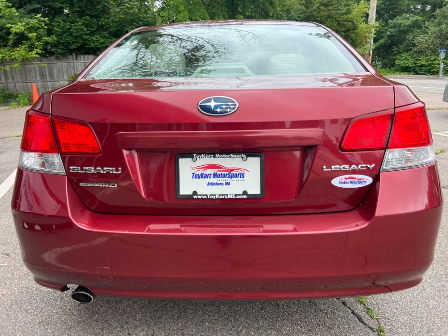 2013 Subaru Legacy 2.5i Premium photo