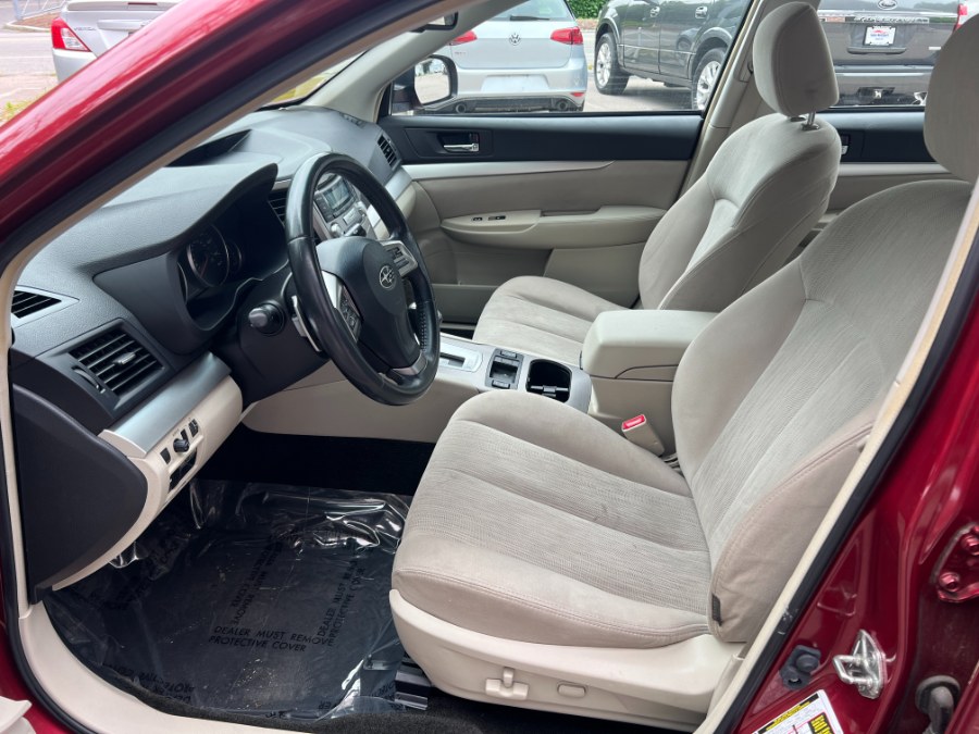 2013 Subaru Legacy 2.5i Premium photo