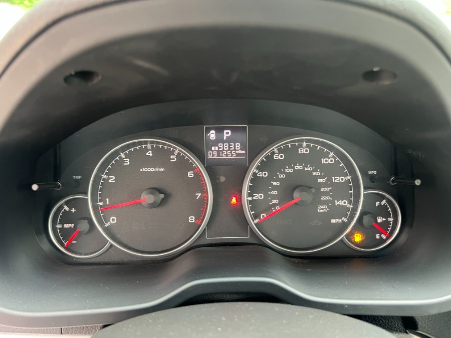 2013 Subaru Legacy 2.5i Premium photo