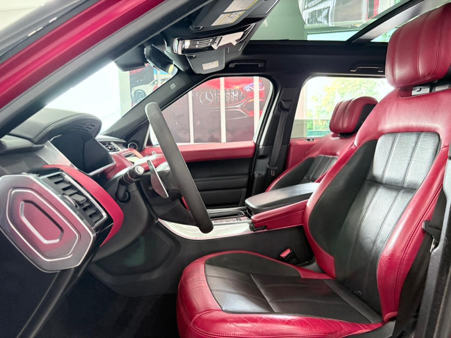 2020 Land Rover Range Rover Sport Turbo i6 MHEV HST photo