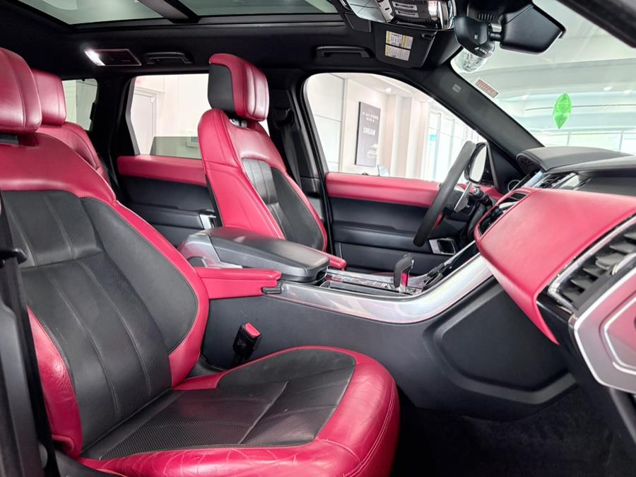 2020 Land Rover Range Rover Sport Turbo i6 MHEV HST photo