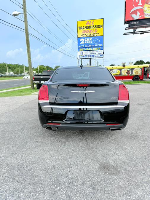 2016 Chrysler 300 4dr Sdn Limited RWD photo