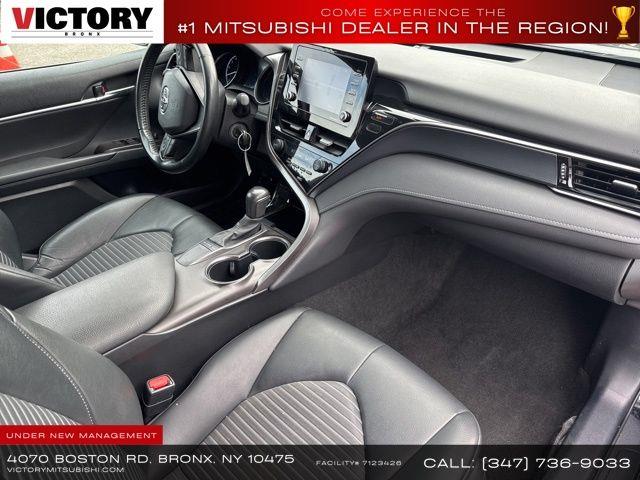 2022 Toyota Camry SE Nightshade photo