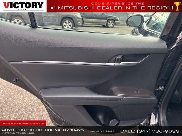 2022 Toyota Camry SE Nightshade photo