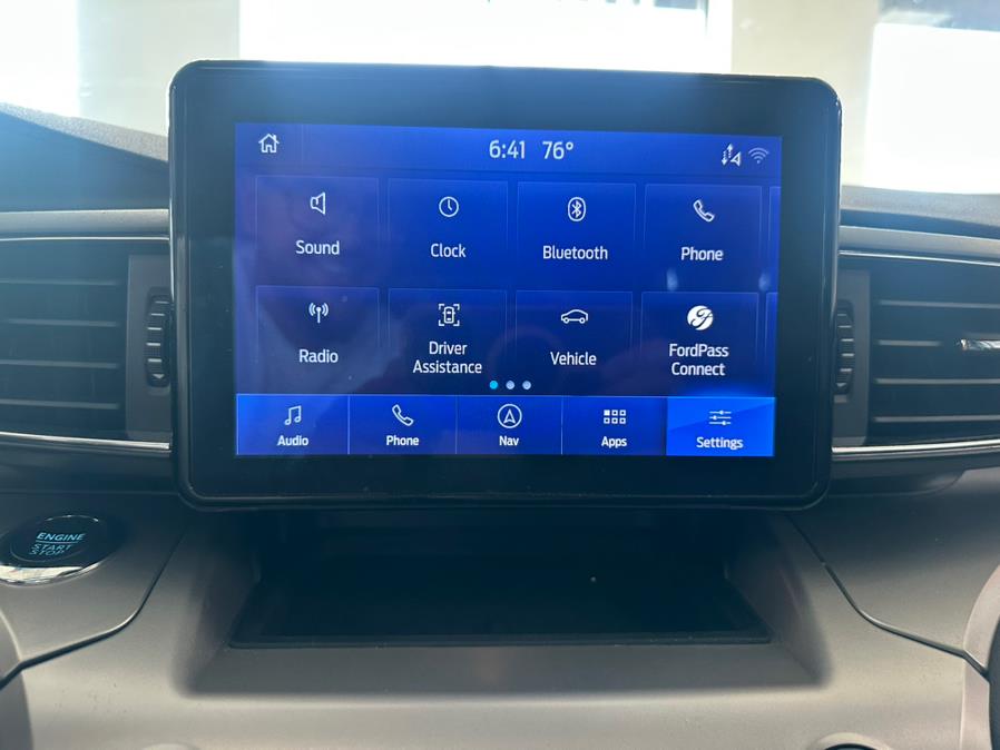 2022 Ford Explorer XLT 4WD photo