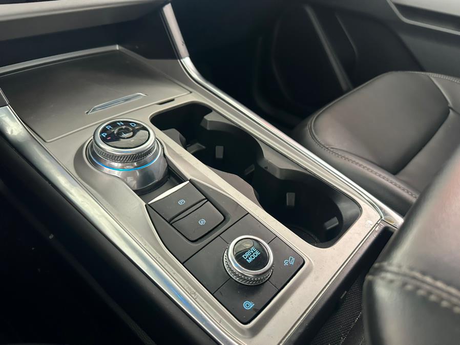 2022 Ford Explorer XLT 4WD photo