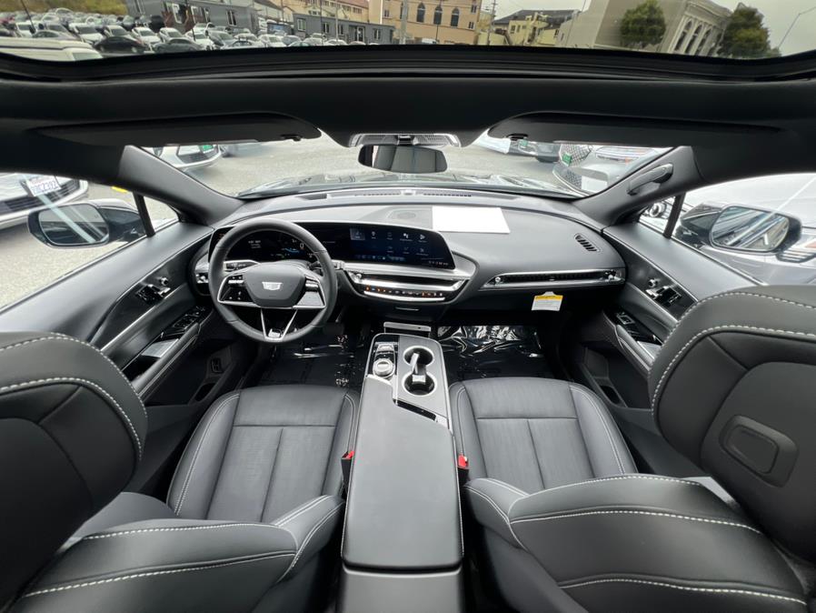 2024 Cadillac LYRIQ Luxury 450E RWD photo