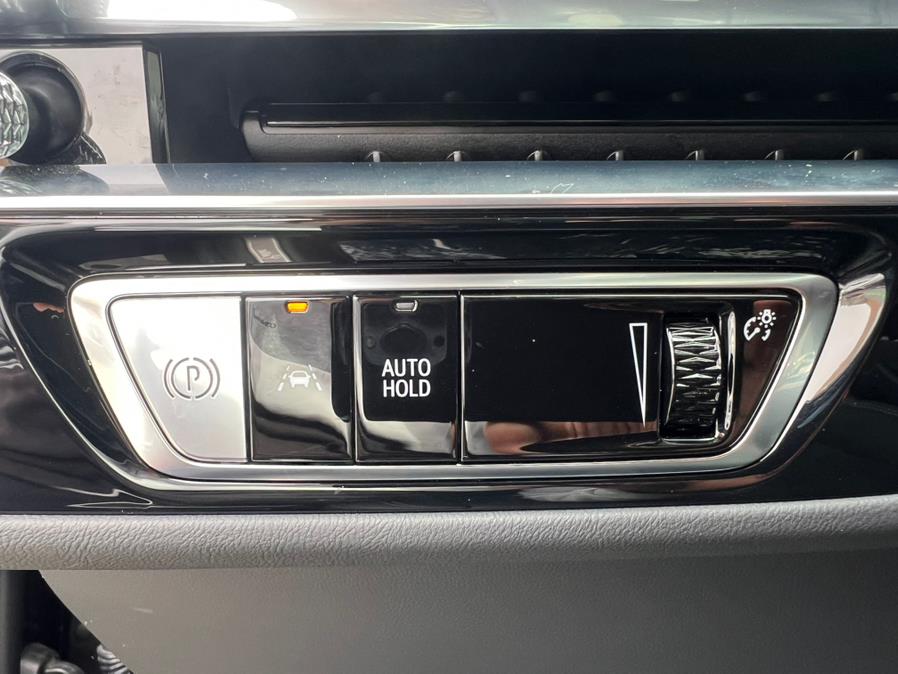 2024 Cadillac LYRIQ Luxury 450E RWD photo